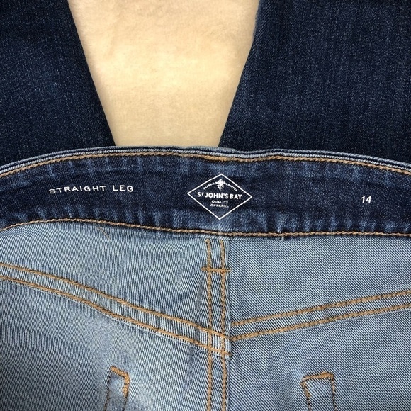 St. John’s Bay Straight Leg Dark Wash Jeans Sz 14 - Picture 4 of 6